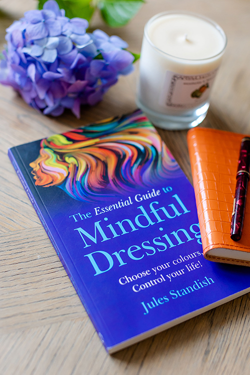 Jules Standish - The Essential Guide to Mindful Dressing